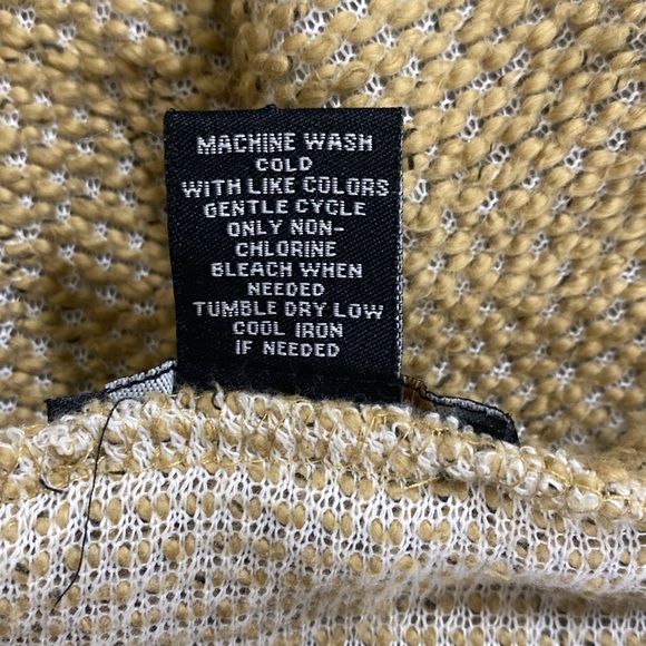 Robert Louis Women’s Short Sleeve Oversized Top Size Large with Pockets - Picture 5 of 7